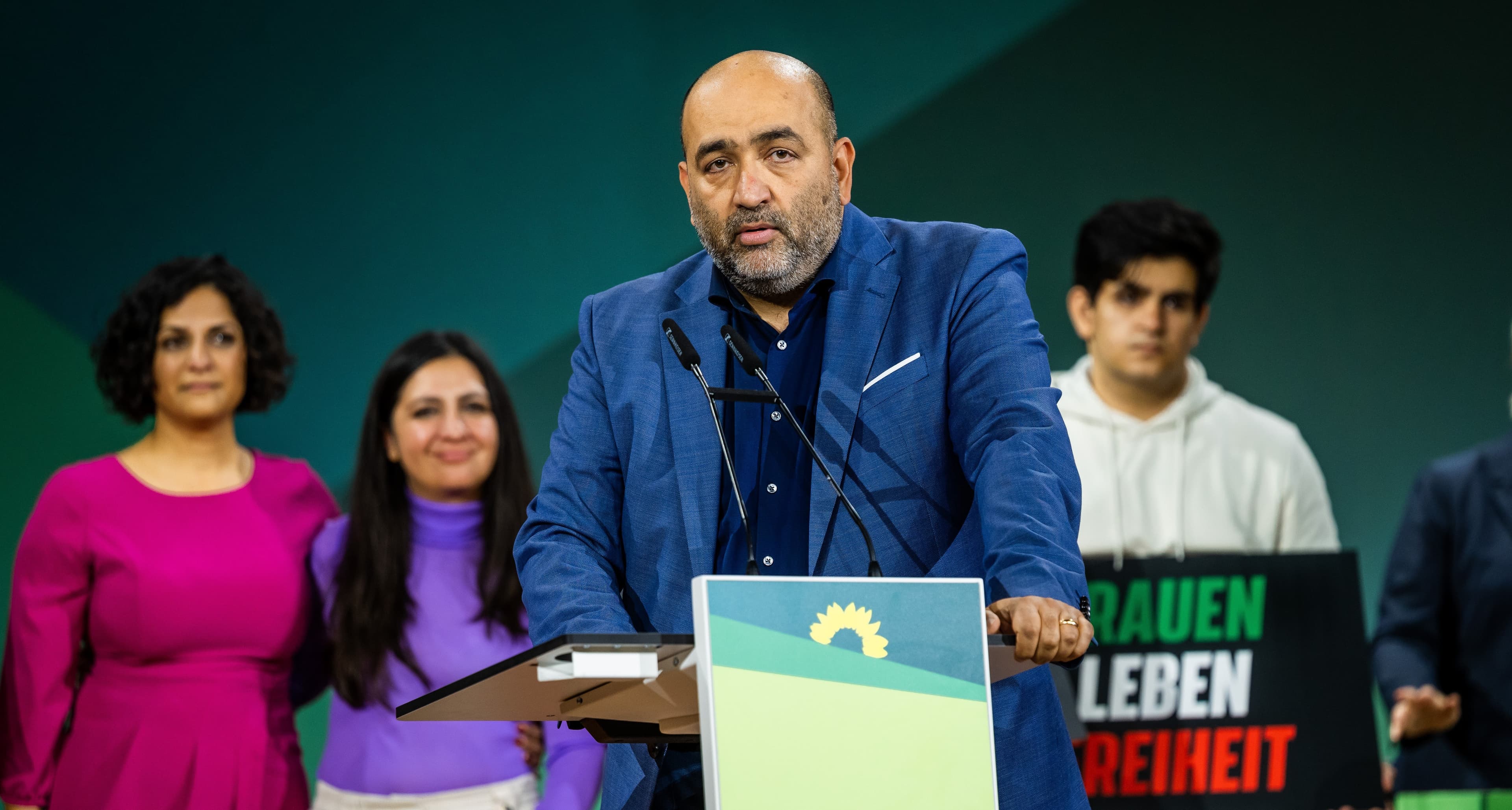 Bundesvorsitzender Omid Nouripour spricht auf der Bundesdelegiertenkonferenz in Bonn