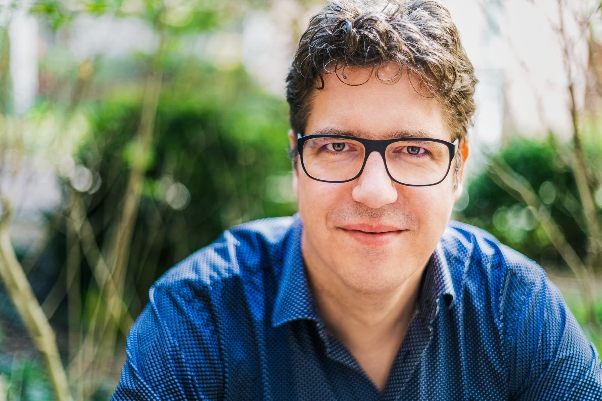 Porträtfoto eines Mannes.