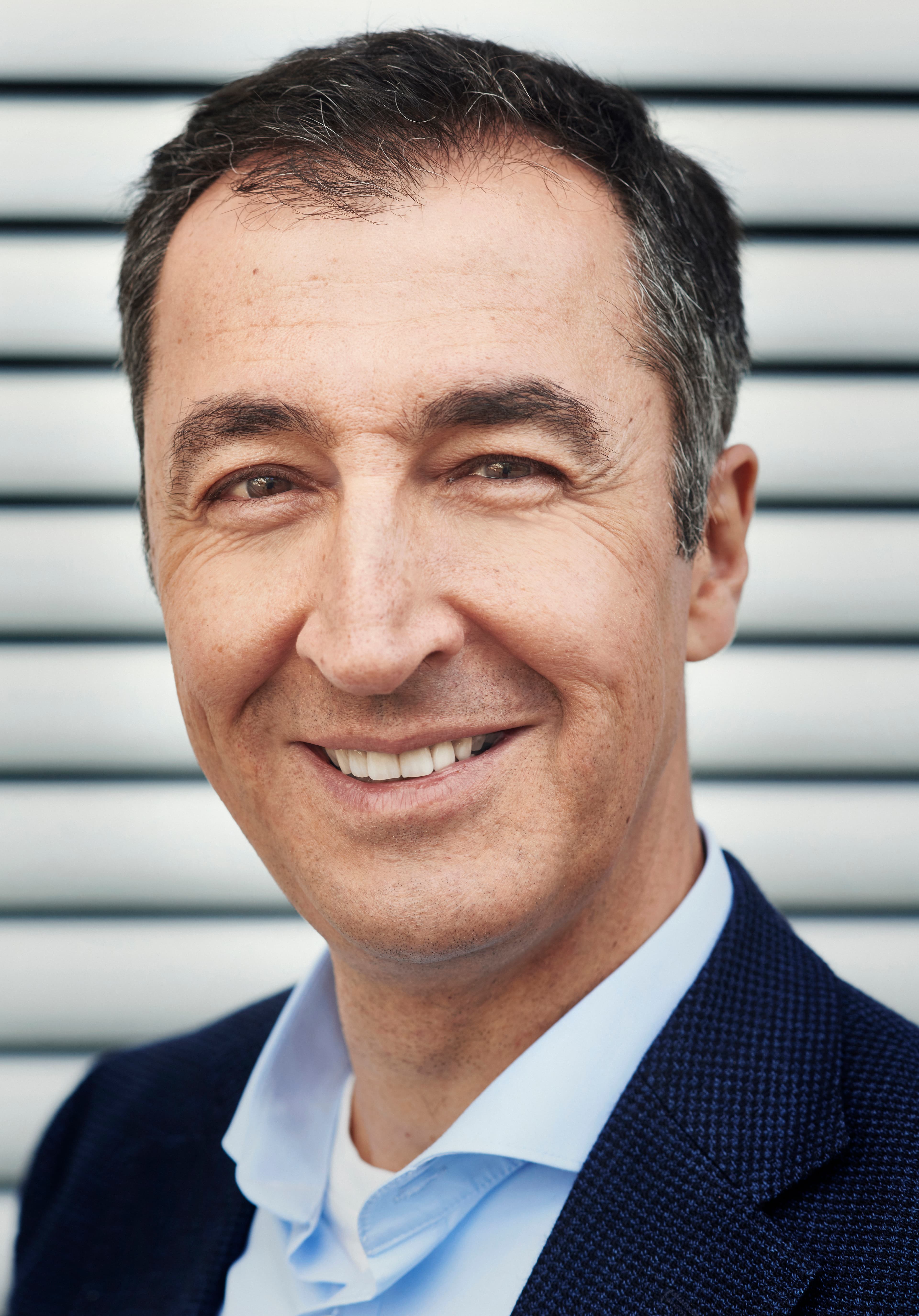 Portraitfoto von Landwirtschaftsminister Cem Özdemir.