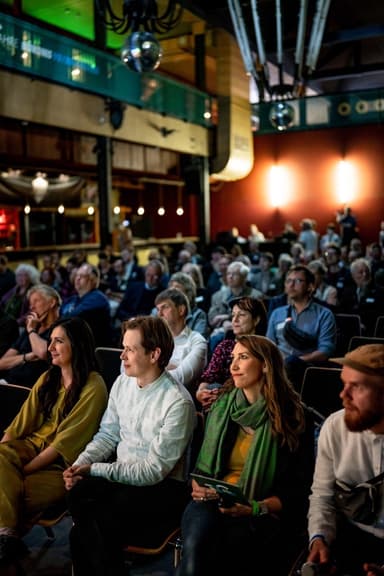 Der Saal bei der 30 Jahrfeier