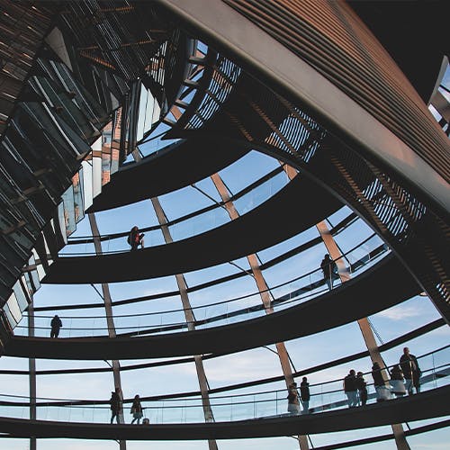 Innenansicht der gläsernen Reichstagskuppel.