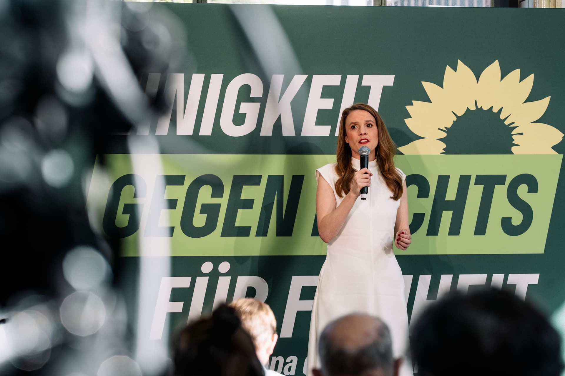 Grünes Kurzwahlprogramm in verschiedenen Sprachen BÜNDNIS 90/DIE GRÜNEN